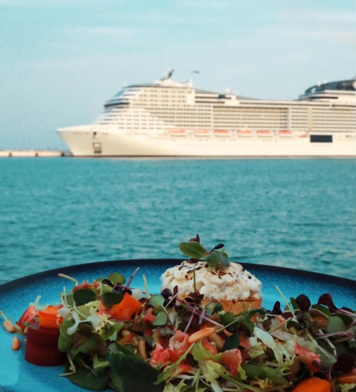 Mina Hotel And Residences By The Torch ドーハ エクステリア 写真 A cruise ship in the port of Limassol