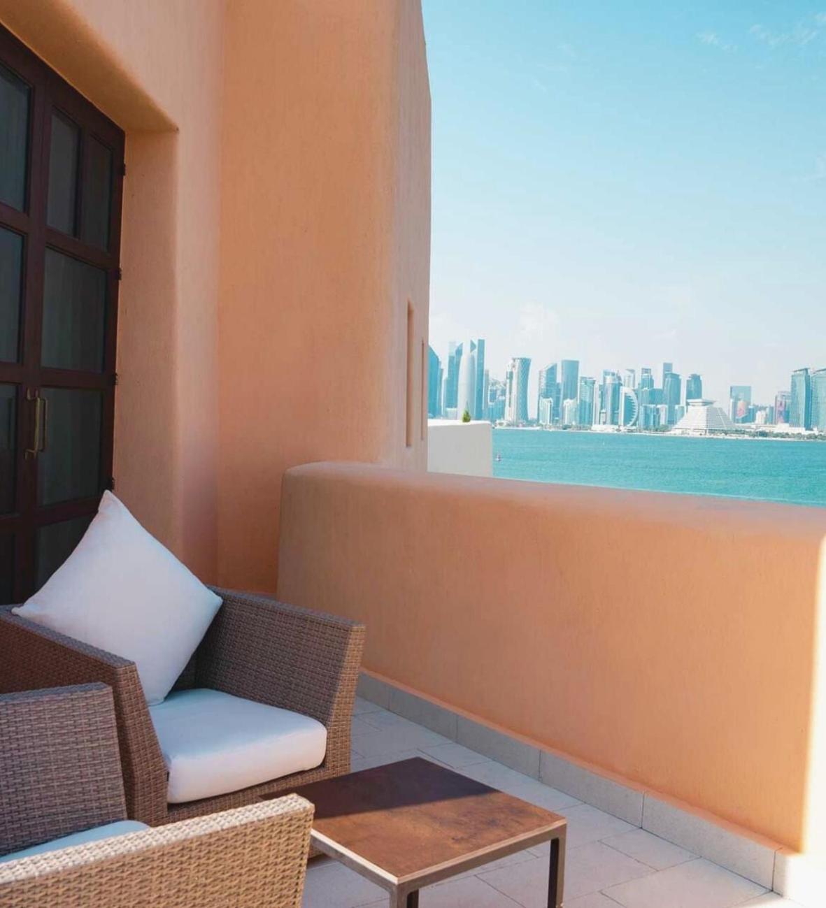 Mina Hotel And Residences By The Torch ドーハ エクステリア 写真 View of the Doha skyline from the hotel