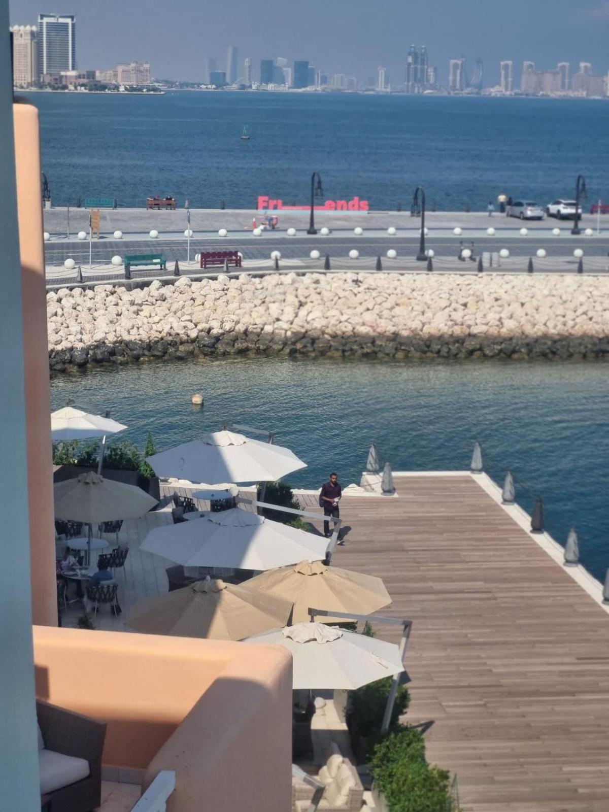 Mina Hotel And Residences By The Torch ドーハ エクステリア 写真 The port of Fréjus