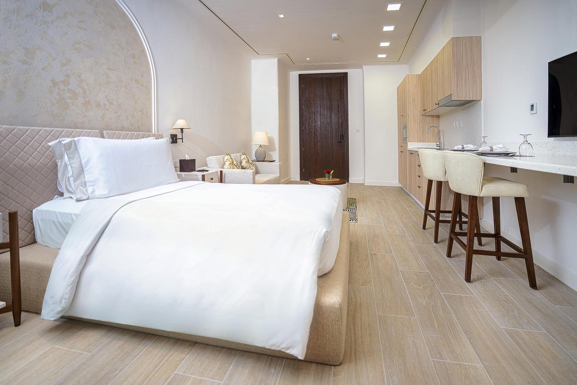 Mina Hotel And Residences By The Torch ドーハ エクステリア 写真 A bedroom at the hotel